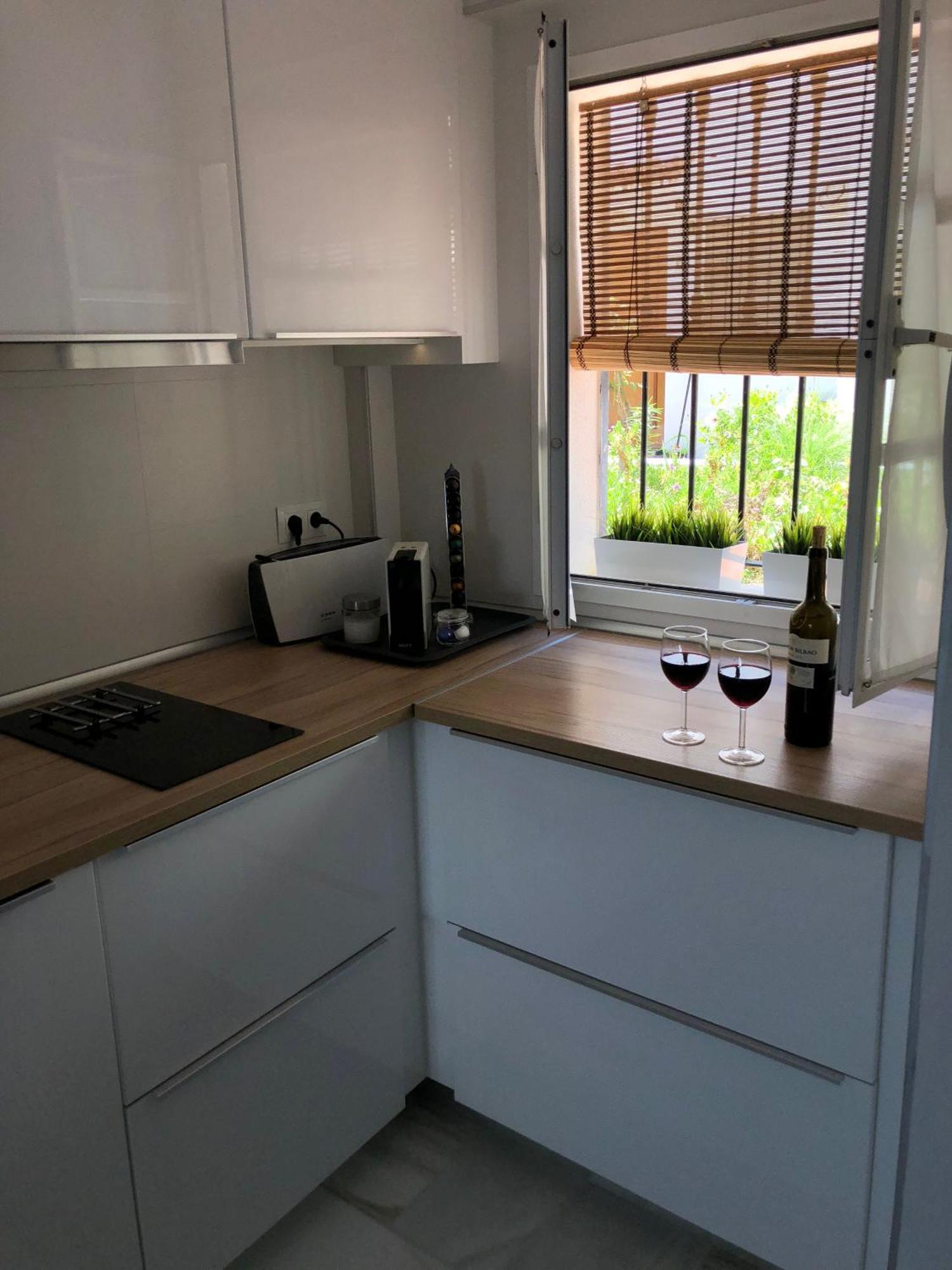 El Cortijuelo. Magnificent Triplex Terraced House With Rooftop Of 18M2, Overlooking The Sea. Parking Torremolinos Zewnętrze zdjęcie