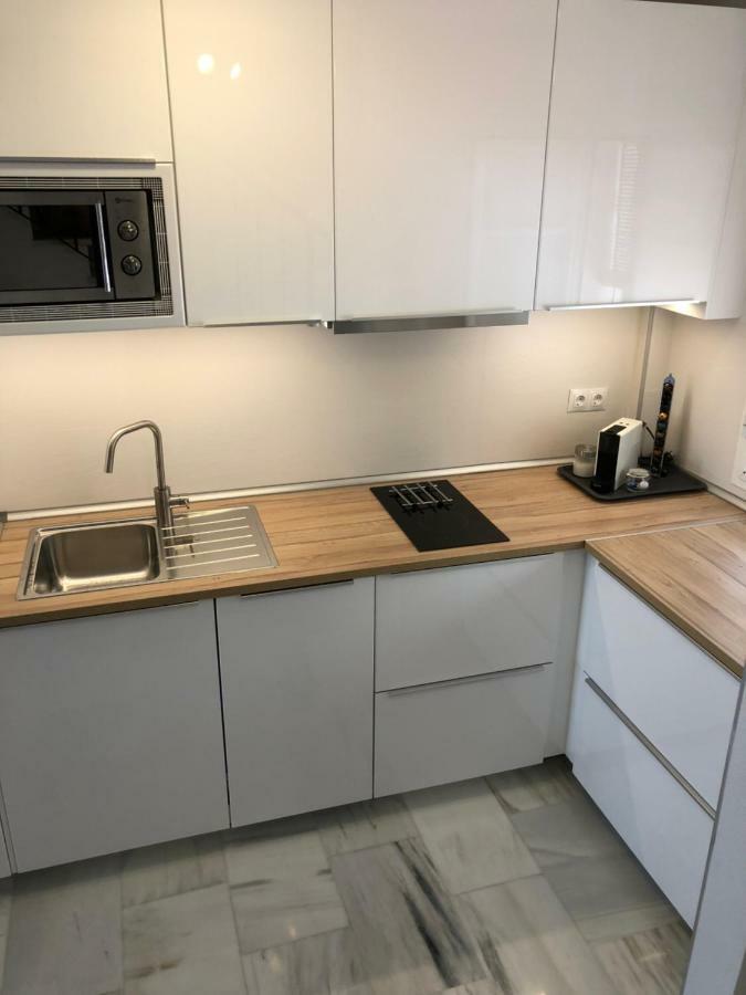 El Cortijuelo. Magnificent Triplex Terraced House With Rooftop Of 18M2, Overlooking The Sea. Parking Torremolinos Zewnętrze zdjęcie